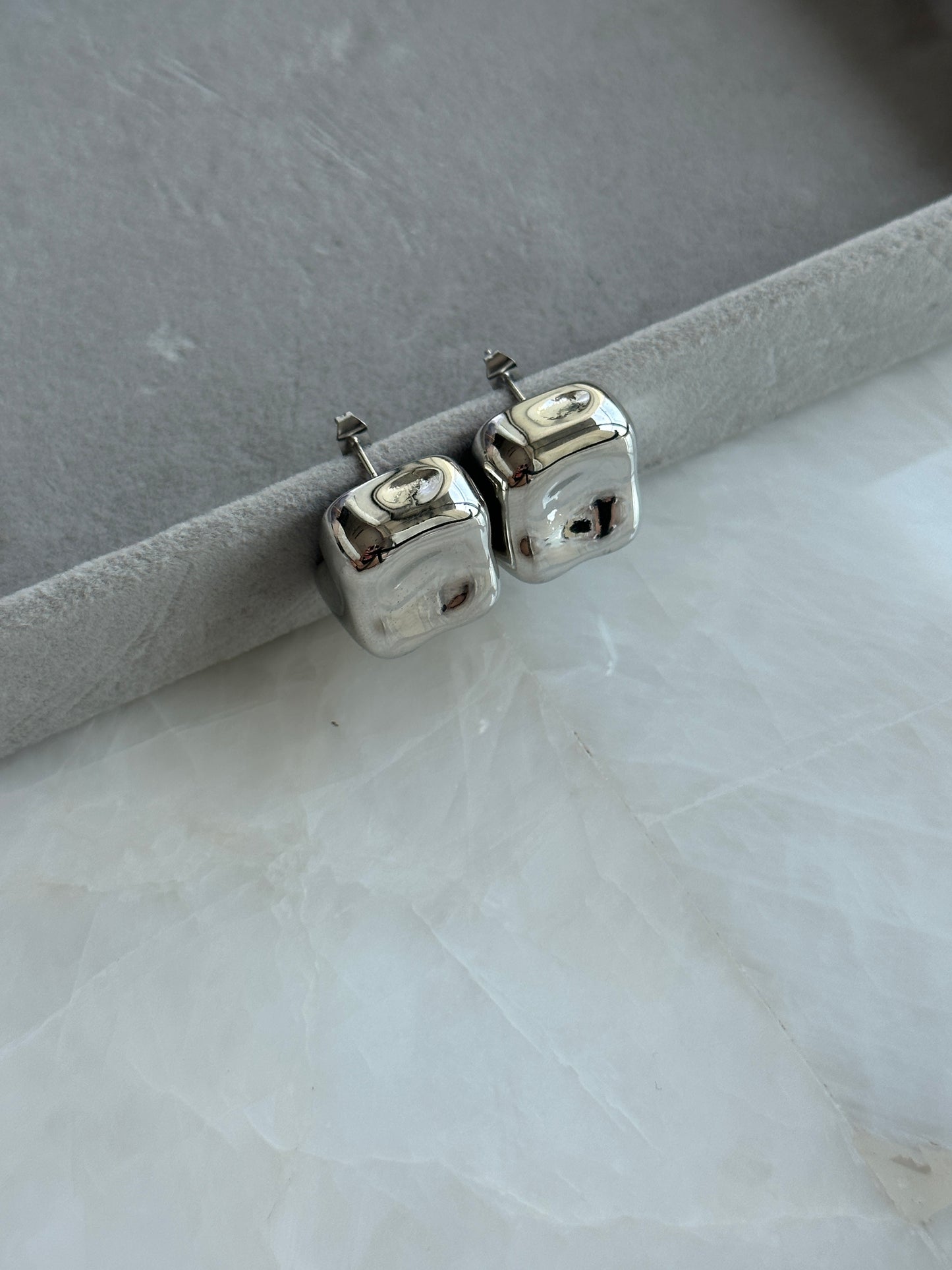 Eos earrings