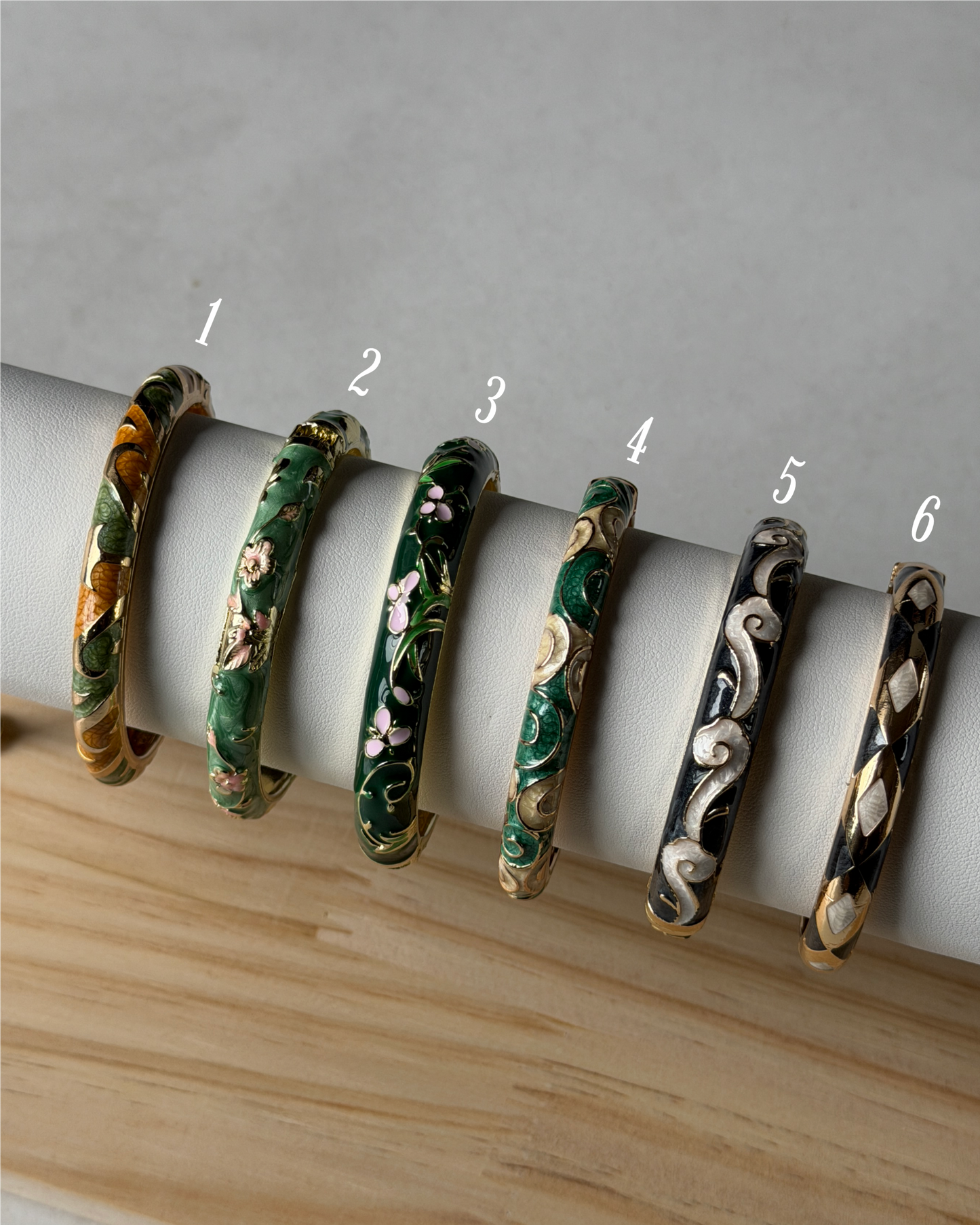 Meenakari Bracelet (Green and Black)