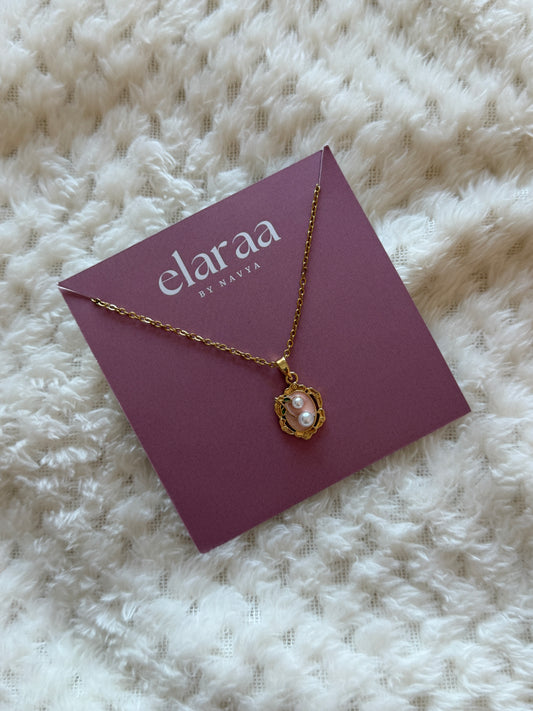 Pearlia necklace